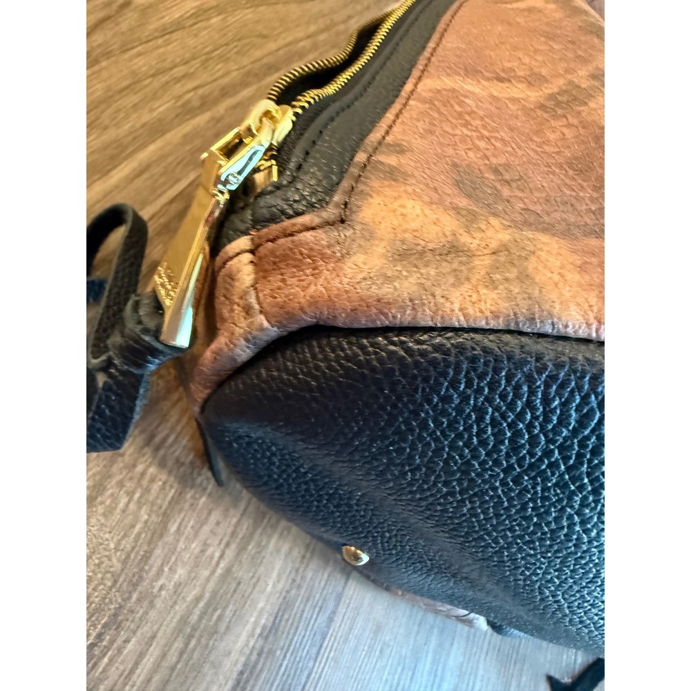 Aimee Kestenberg Snake Embossed Leather Hobo Bag Brown/Black Gold Tone A282317 - Picture 15 of 16